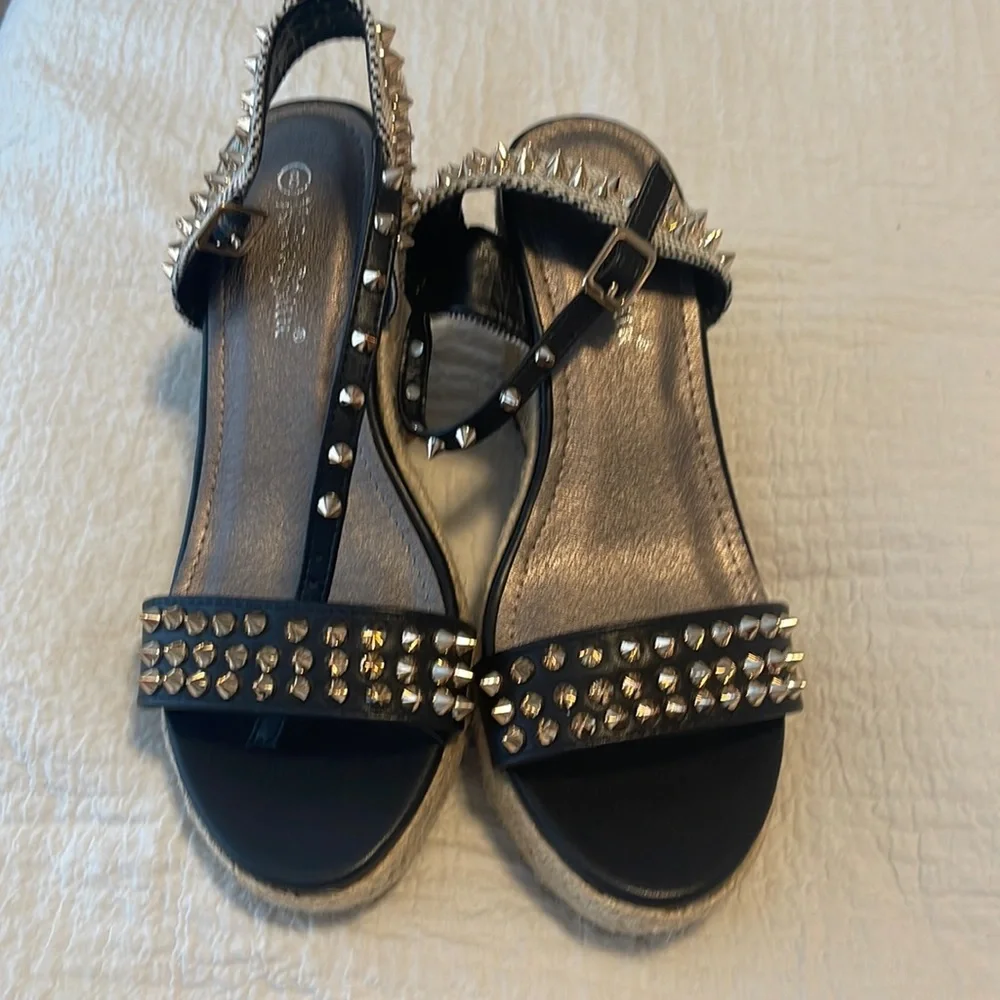 Wedges - Picture 1 of 2
